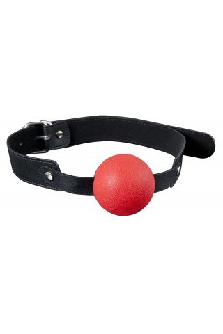 Красный силиконовый кляп-шар с ремешками из полиуретана Solid Silicone Ball Gag