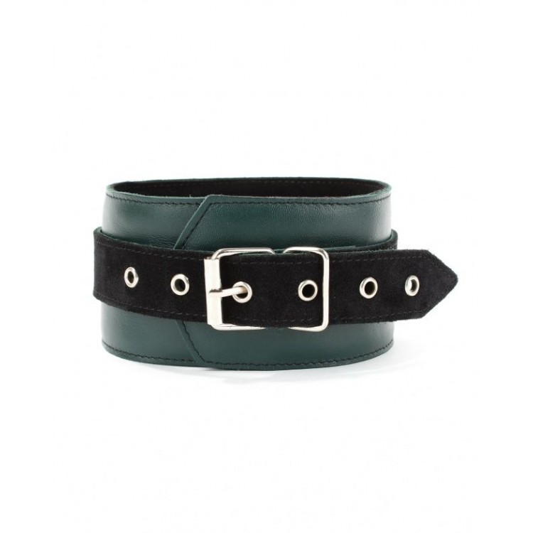 Изумрудный ошейник Emerald Collar On The Strap