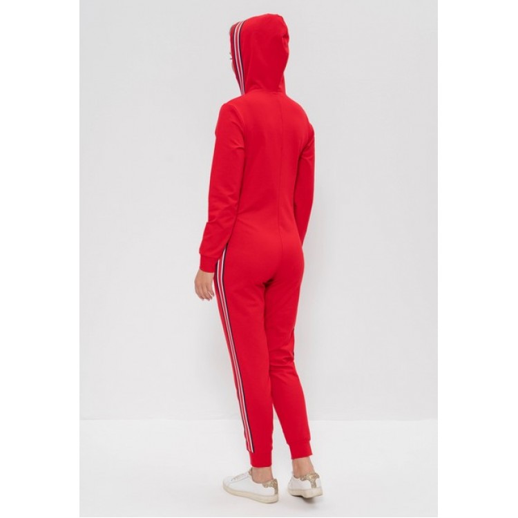 Теплый женский комбинезон 1234-red, Cleo Теплый женский комбинезон 1234-red, Cleo