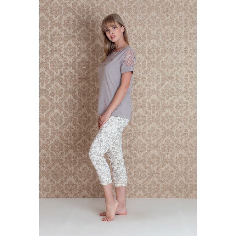 Комплект женский с капри 17069 Bloom Capri, Hays Комплект женский с капри 17069 Bloom Capri, Hays