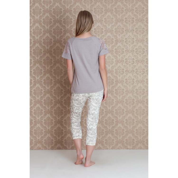 Женская пижама с капри 17069 "Bloom Capri", Hays