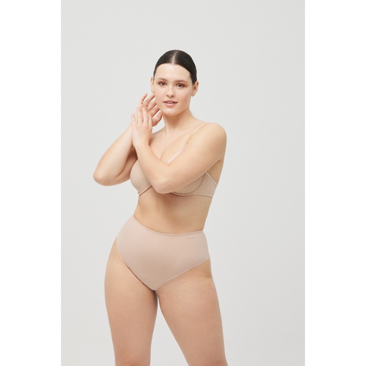 19332 SS23 Waist shaping Трусы стринги