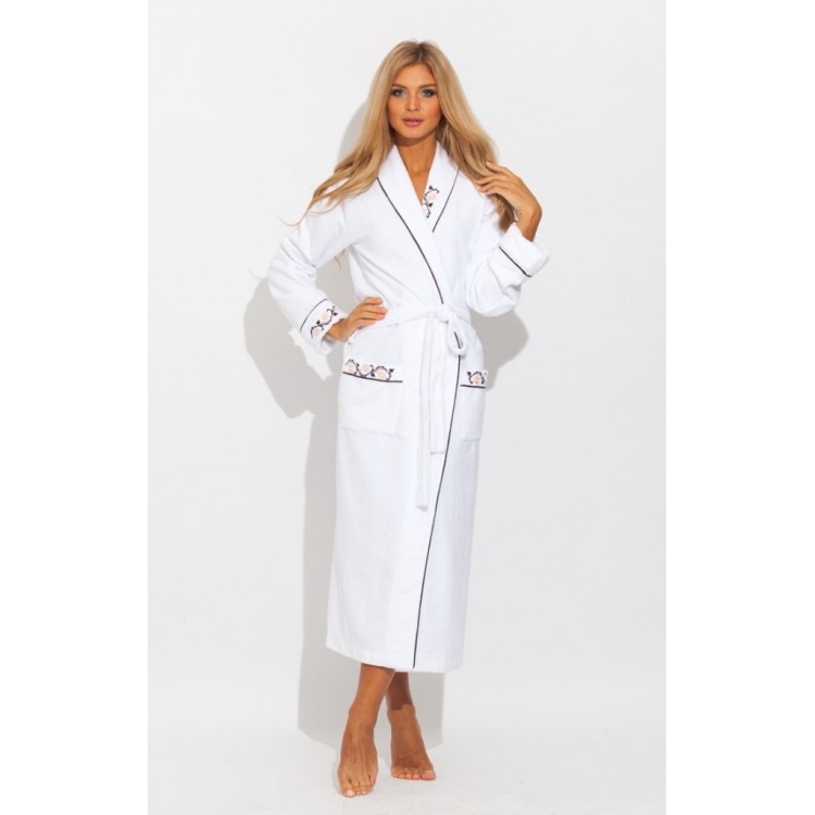 Длинный женский махровый халат 709 white Caramélé, PECHE MONNAIE