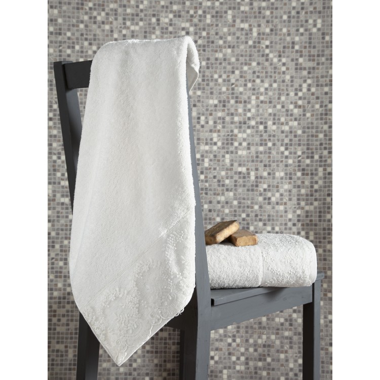 Комплект махровых полотенец "KARNA" c гипюром ELINDA 50x90-70х140 см