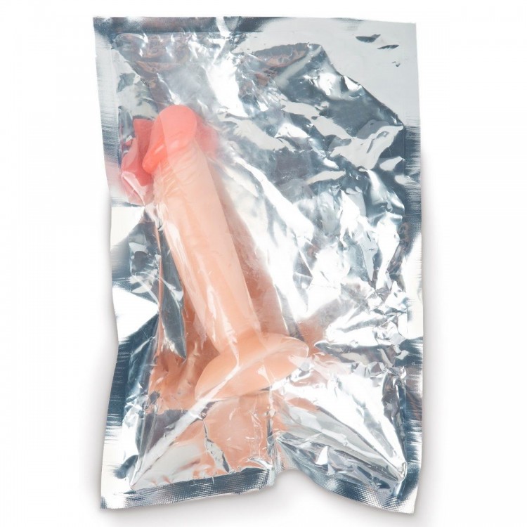 Телесный фаллоимитатор без мошонки на присоске - 17 см. Телесный фаллоимитатор без мошонки на присоске - 17 см.