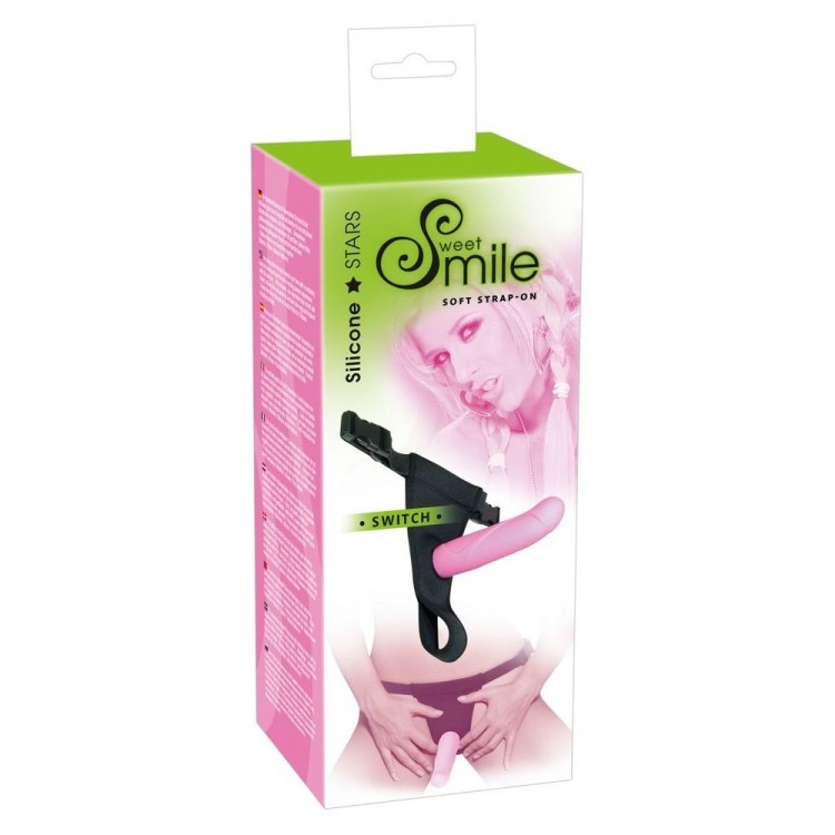 Розовый страпон на трусиках с регулируемыми бретелями Smile - 16 см. Розовый страпон на трусиках с регулируемыми бретелями Smile - 16 см.