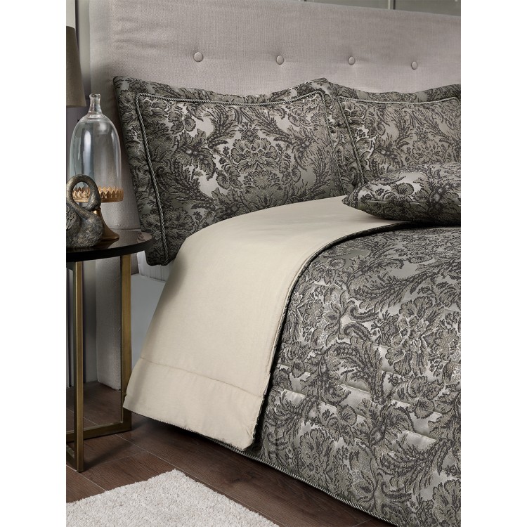 Покрывало жаккард "KARNA" FONT 260x270 (50x70+5)*2см
